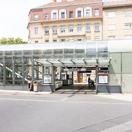 Studio Vienna Central Station Exterior photo